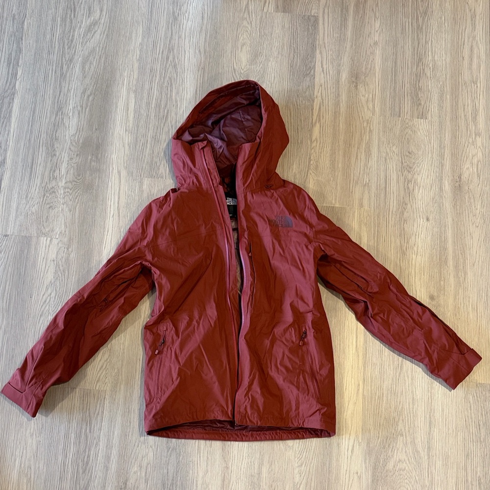 The North Face men’s snowboarding jacket